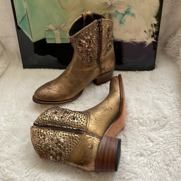 FRYE Deborah studded metallic western boots - Picture 8 of 13